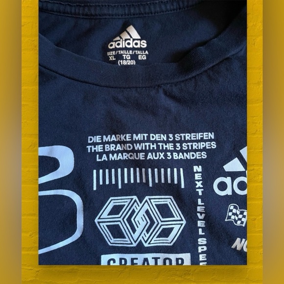 Adidas Navy Graphic T-Shirt Boys XL 18-20 Logo Print T-shirt EUC - Picture 2 of 5